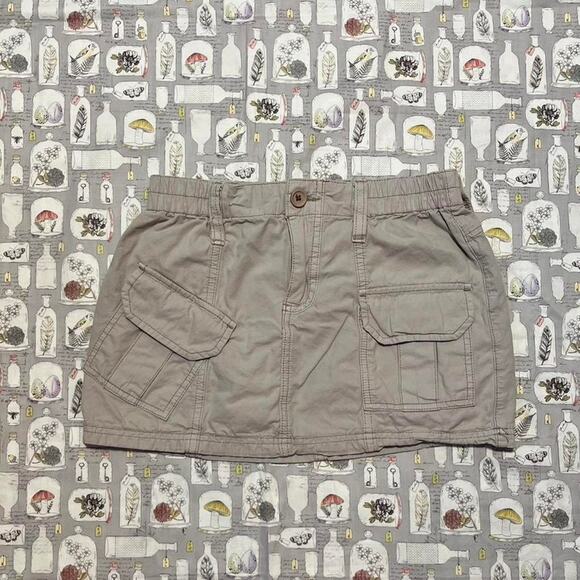 Urban outfitters cargo mini skirt - Picture 2 of 8